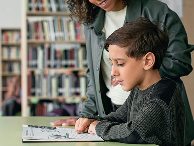 Bildung für Kinder stärken und ein Starterkit für Lesepaten spenden
